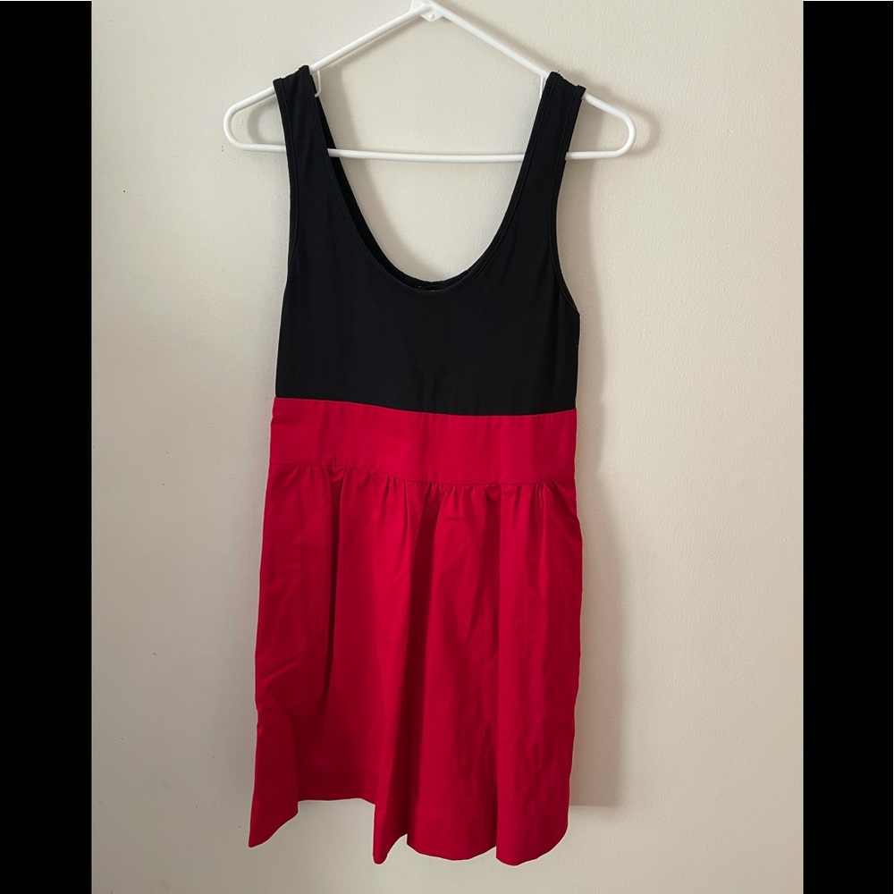 Women’s or Juniors dress
